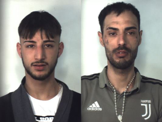 Sorpresi a spacciare cocaina e marijuana a San Cristoforo: 2 arrestati