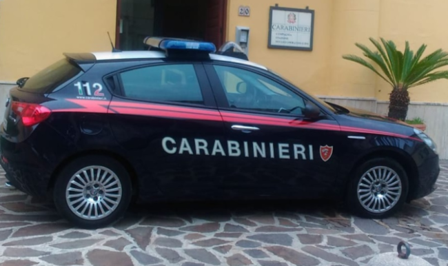 Tablet e telefoni rubati in casa, arrestato un 25enne: l’accusa è di ricettazione
