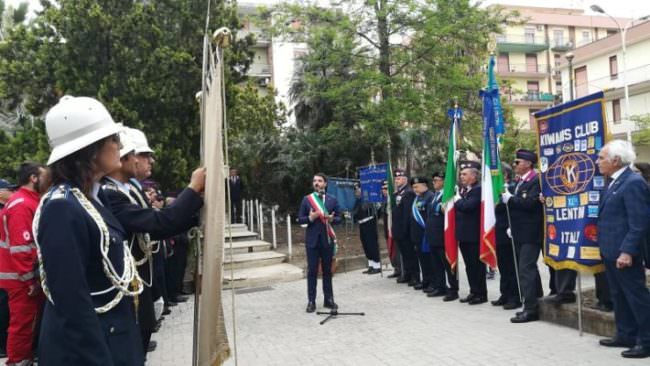 Lentini, cerimonia del 25 aprile tra Bella Ciao e il ricordo di Briganti e Aparo