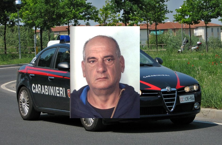 Sgominata banda di spacciatori, un catanese era il fornitore: ritrovati armi e chili di droga