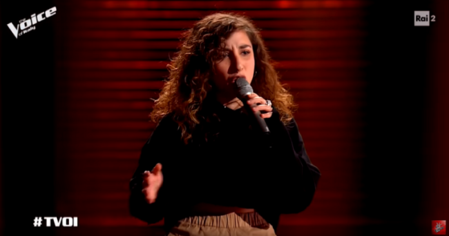 Catania arriva a The Voice: la ragusana Giorgia Incatasciato incanta tra le note di Amy Winehouse