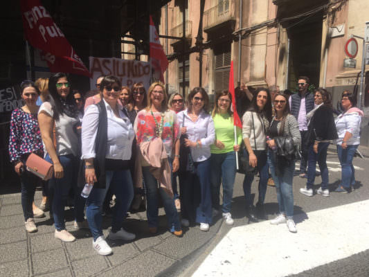 Catania, lavoratrici asili nido senza stipendio da 9 mesi: il Comune diserta l’incontro
