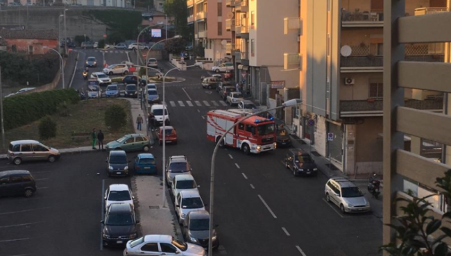 Paura a Catania, fuga di gas in via Caronda: vigili del fuoco sul posto