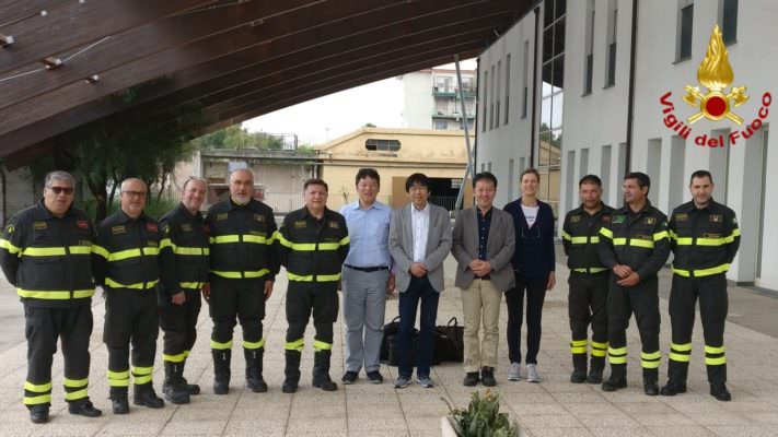 Una delegazione giapponese visita centro formazione vigili del fuoco di Catania