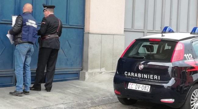 Sequestrato autolavaggio abusivo nel Catanese: 4 denunciati. Sversavano nel terreno le acque reflue