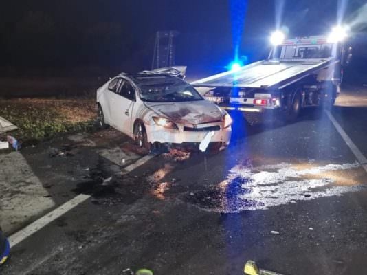 Perde il controllo dell’auto e si ribalta: paura nella notte a Misterbianco. Un ferito grave Perde il controllo dell’auto e si ribalta: paura nella notte a Misterbianco. Un ferito grave