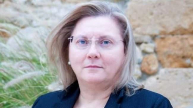 Malore all’uscita di scuola: la Dirigente Maria Teresa Buscemi muore per un arresto cardiaco