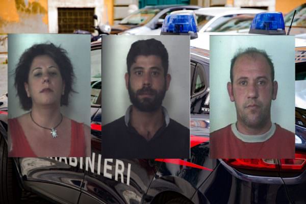 Violenta lite tra due uomini e due donne con calci e pugni, poi il coltello: 4 arresti