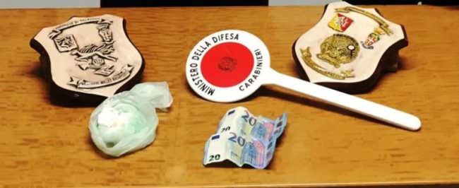 L’auto sospetta e la perquisizione: 2 arresti per cocaina a Palagonia