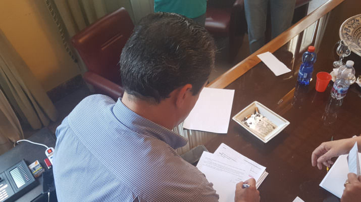 Cateno De Luca barricato a Palazzo dei Leoni e in sciopero della fame: da lunedì sede chiusa a oltranza