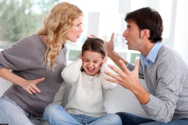 Il genitore si disinteressa del figlio: scatta il risarcimento del danno