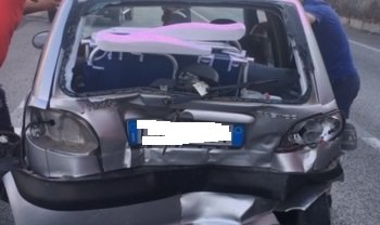 Giornate di fuoco sulle strade ragusane: due incidenti, tre feriti e un uomo denunciato per guida in stato di ebrezza