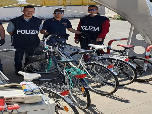 La refurtiva incastra il ladro, file del pc decisivi: tunisino denunciato per ricettazione