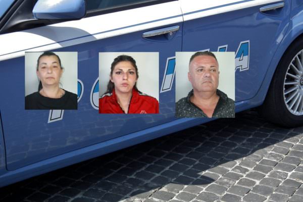 Librino, armi da guerra abbandonate in strada: 3 arresti – NOMI, FOTO e VIDEO