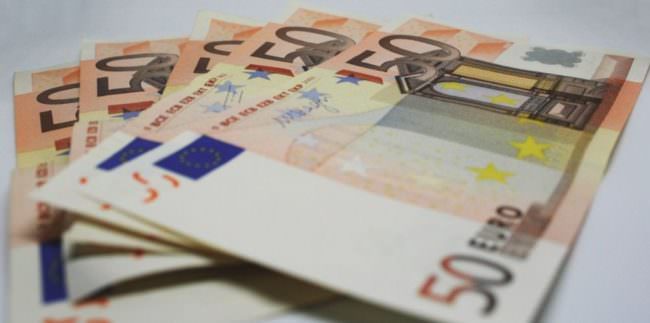 ANCHE PER LE SPESE PIU' PICCOLE LE FAMIGLIE RICORRONO AI PRESTITI