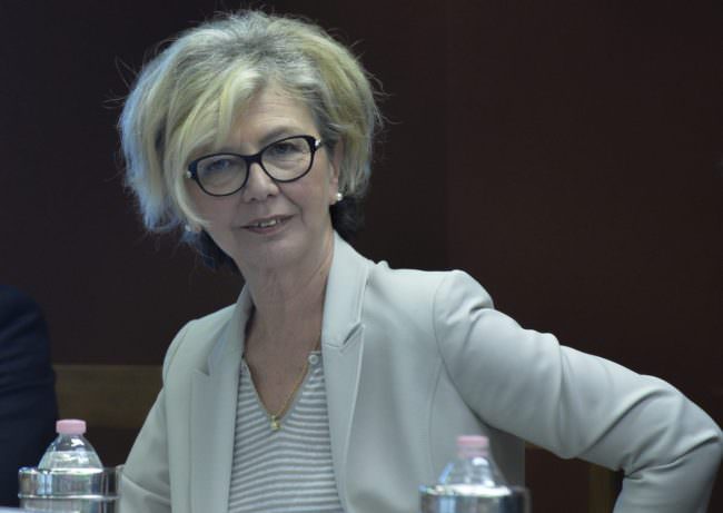 ALLARME CONFESERCENTI “SI CONFERMA LA STAGNAZIONE, BASTA INCERTEZZA”