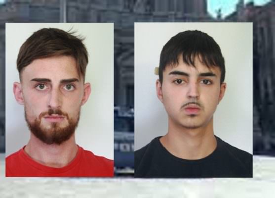 Catania, vedono i poliziotti e scappano con oltre mille grammi di marijuana: arrestate due persone