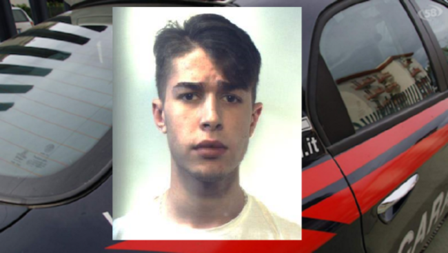 Ai domiciliari dopo rapina al Simply di Mascalucia, evade ma i carabinieri lo bloccano: in carcere 19enne