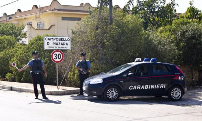 Tenta di introdursi in appartamento ma vigilantes lo scopre: arrestato 20enne