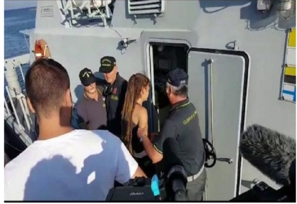 Caso Sea Watch, Carola Rackete lascia Lampedusa: nuovo interrogatorio nel pomeriggio