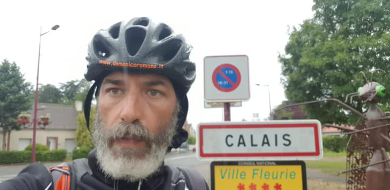 Sicilia-Londra in bici in un mese: dopo 2.789 km Domenico Romano vince la sua “sfida”