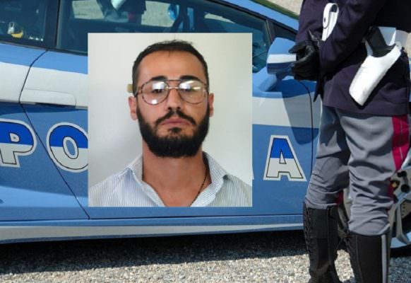 Dalla Calabria alla Sicilia con carico di cocaina, bloccato sull’autostrada per Catania: arrestato 33enne – VIDEO