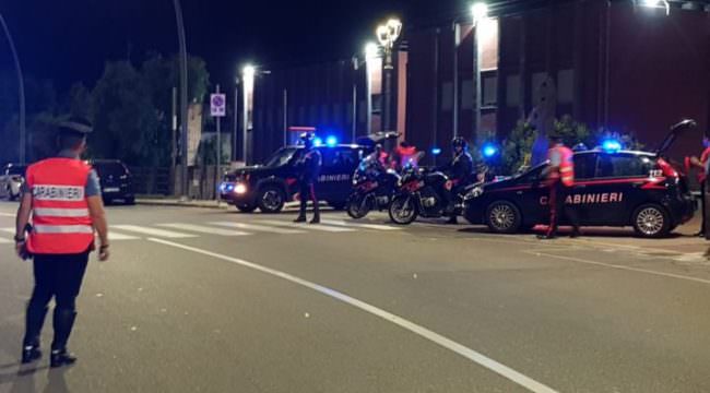 Evade dai domiciliari per andare in un locale: arrestato 22enne