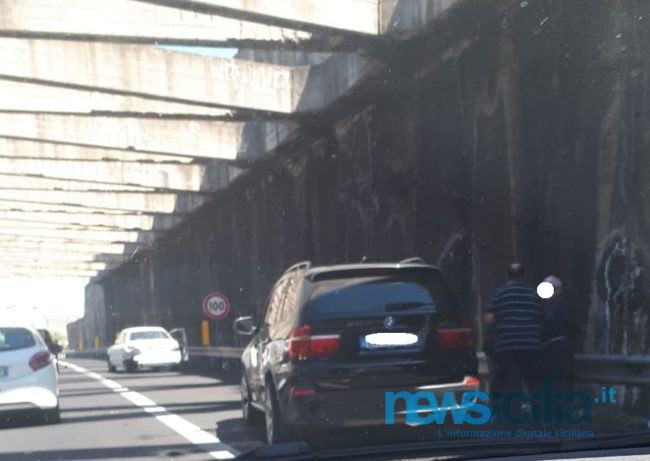Tamponamento sulla tangenziale di Catania: due auto coinvolte, paura per i conducenti