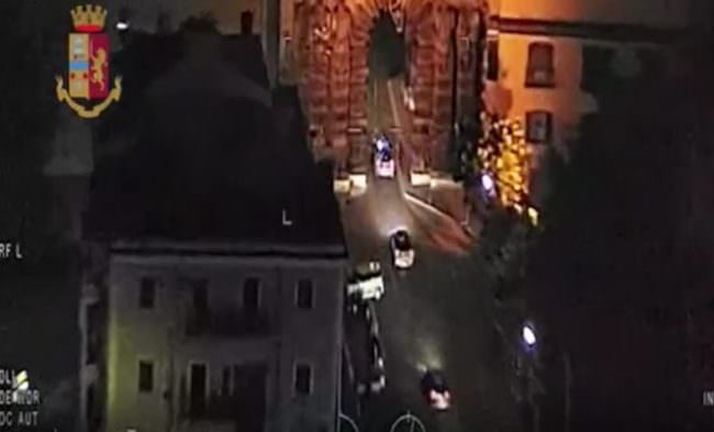 Droga h24 anche a domicilio: smantellata rete di spaccio alla Zisa – I VIDEO