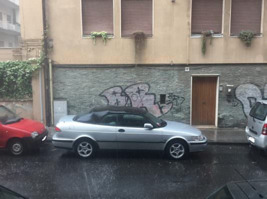 Bomba d’acqua su Catania: venti e temporali colpiscono la città – VIDEO  e FOTO