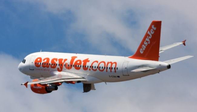 Estate 2021, EasyJet inaugura nuova rotta verso Amsterdam: i dettagli, gli orari e le date