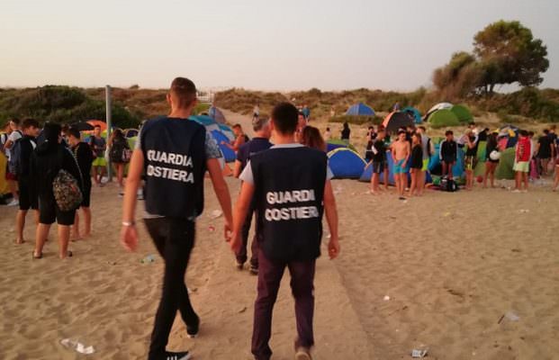 Notte di San Lorenzo, sicurezza e pulizia nelle spiagge: forze di polizia e volontari in azione