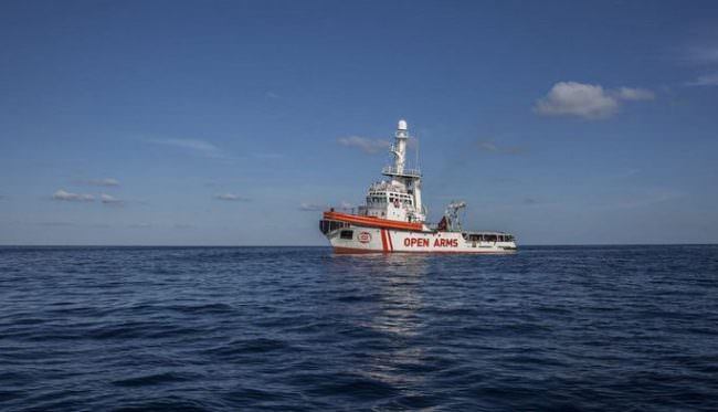 OPEN ARMS SOCCORRE 52 MIGRANTI NEL MEDITERRANEO, STOP DAL VIMINALE