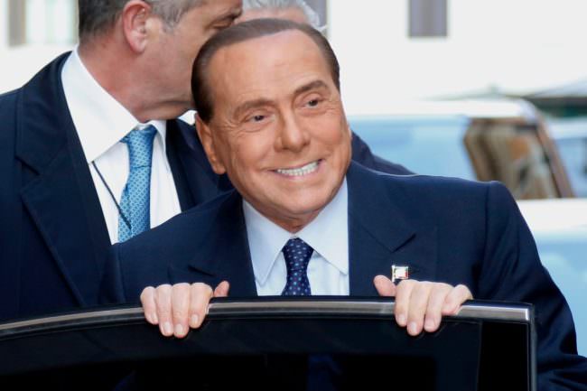 BERLUSCONI CHIEDE IL VOTO ANTICIPATO “NO AD ALTRE MAGGIORANZE”