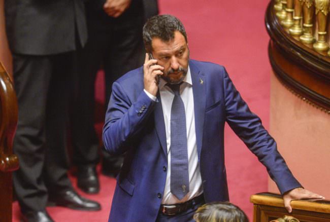 SALVINI SFIDA IL M5S “VOTIAMO IL TAGLIO DEI PARLAMENTARI, POI ALLE URNE”