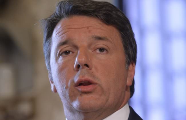 RENZI “SALVINI HA PAURA E OFFRE TUTTO A DI MAIO”