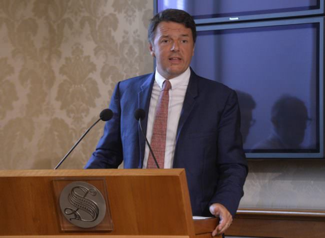 RENZI “FOLLE VOTARE A OTTOBRE, SERVE UN GOVERNO ISTITUZIONALE”