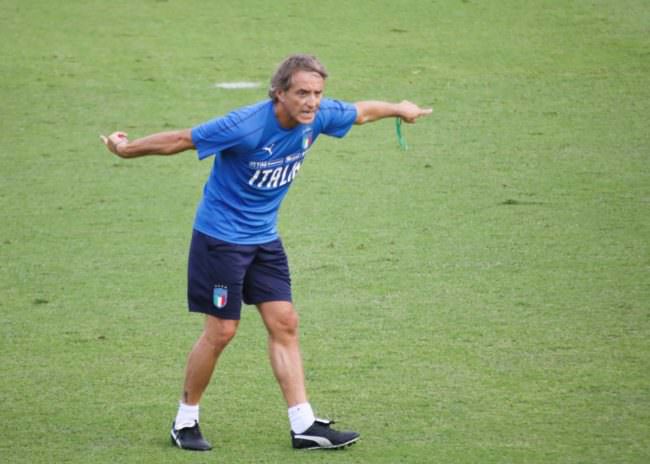 MANCINI “JUVE FAVORITA, A RUOTA NAPOLI E L'INTER DI BARELLA E SENSI”