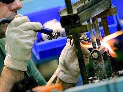 A GIUGNO IN CALO IL FATTURATO DELL'INDUSTRIA