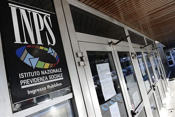 AUMENTANO LE ORE DI CASSA INTEGRAZIONE, A LUGLIO +33,5% ANNUO