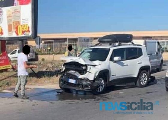 Scontro tra due auto a Pachino, due feriti: tutta “colpa” di uno Stop non rispettato