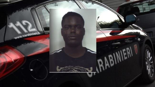 Extracomunitario evade dallo SPRAR, bloccato in viale Regina Margherita: arrestato