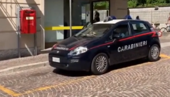 Rapina Ufficio Postale, ferisce gravemente un uomo e fugge via: in manette 18enne per tentato omicidio