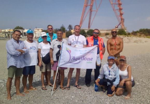 “Un mare da vivere… senza barriere”: traversata dello Stretto di Messina. Solidarietà verso i meno fortunati “Un mare da vivere… senza barriere”: traversata dello Stretto di Messina. Solidarietà verso i meno fortunati