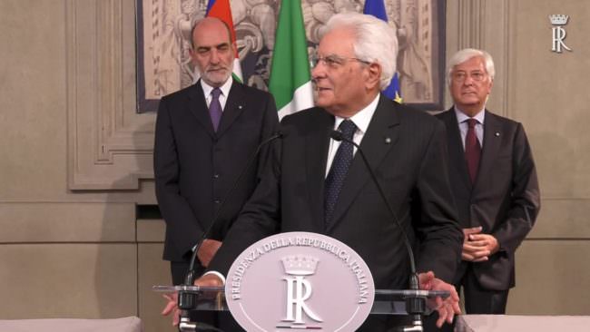 Mattarella “Ora la parola alle Camere”