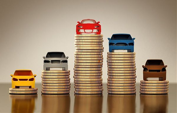 MERCATO DELL'AUTO IN CALO AD AGOSTO