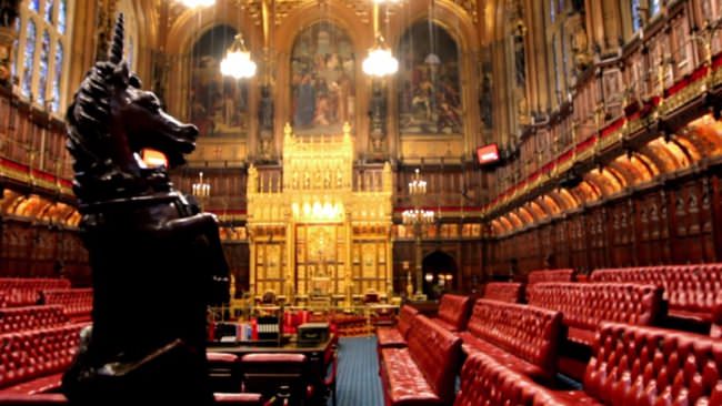 BREXIT, VIA LIBERA DALLA CAMERA DEI LORD ALLA LEGGE ANTI-NO DEAL