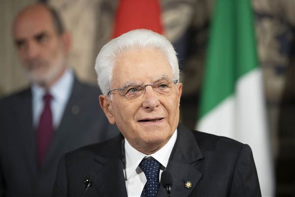MATTARELLA “NECESSARIO RIESAME PATTO STABILITÀ”