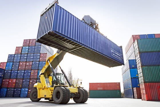 A LUGLIO FRENA L'EXPORT, MA SU BASE ANNUA E' ANCORA IN CRESCITA