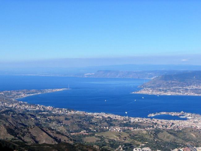 STRETTO DI MESSINA, VENERDÌ SCIOPERO. DISAGI PER CHI DOVRÀ TRAGHETTARE